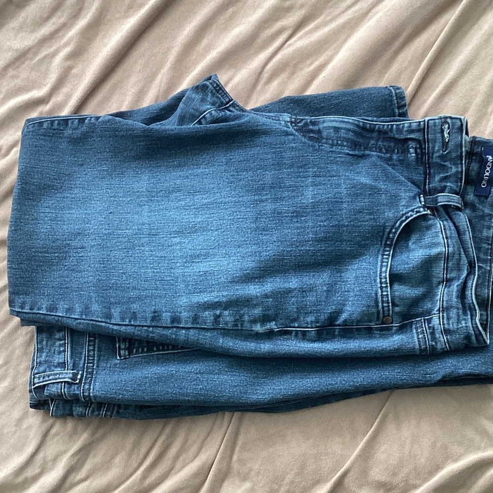 Bandolino Women’s Relaxed Fit Blue Jeans 2 pair for $15.